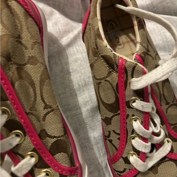 Coach Barrett Brown and Pink Sneakers size 7.5b - Picture 8 of 10